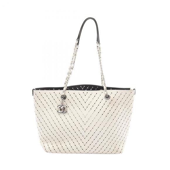 CHANEL Coco Mark Tote Bag in Grained Calfskin Leather, Ivory, Women's, A93260 - Picture 1 of 14
